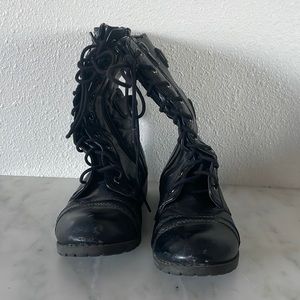 Black combat boots - cute